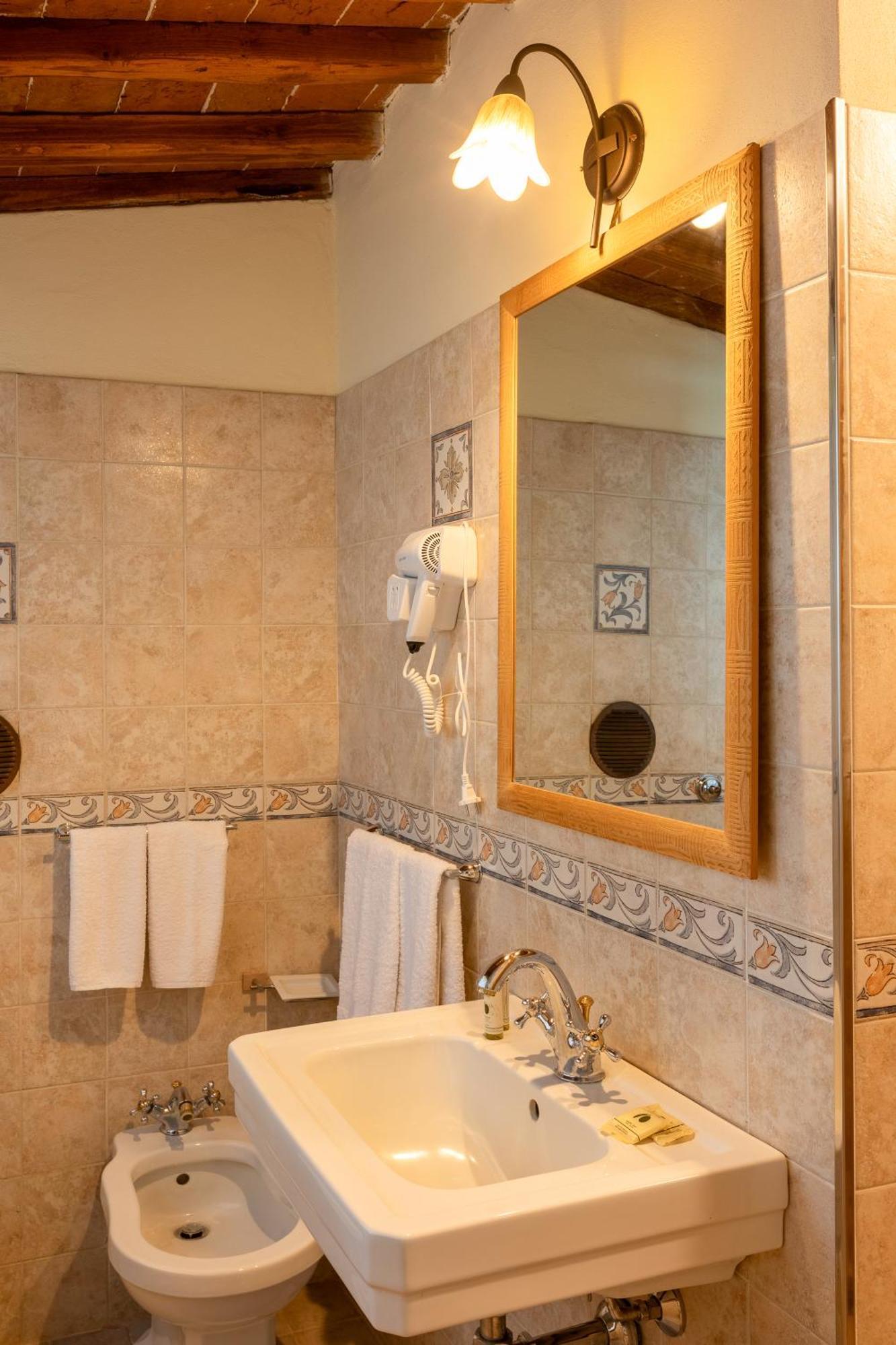 Asso Di Picche Apartment Siena Bagian luar foto