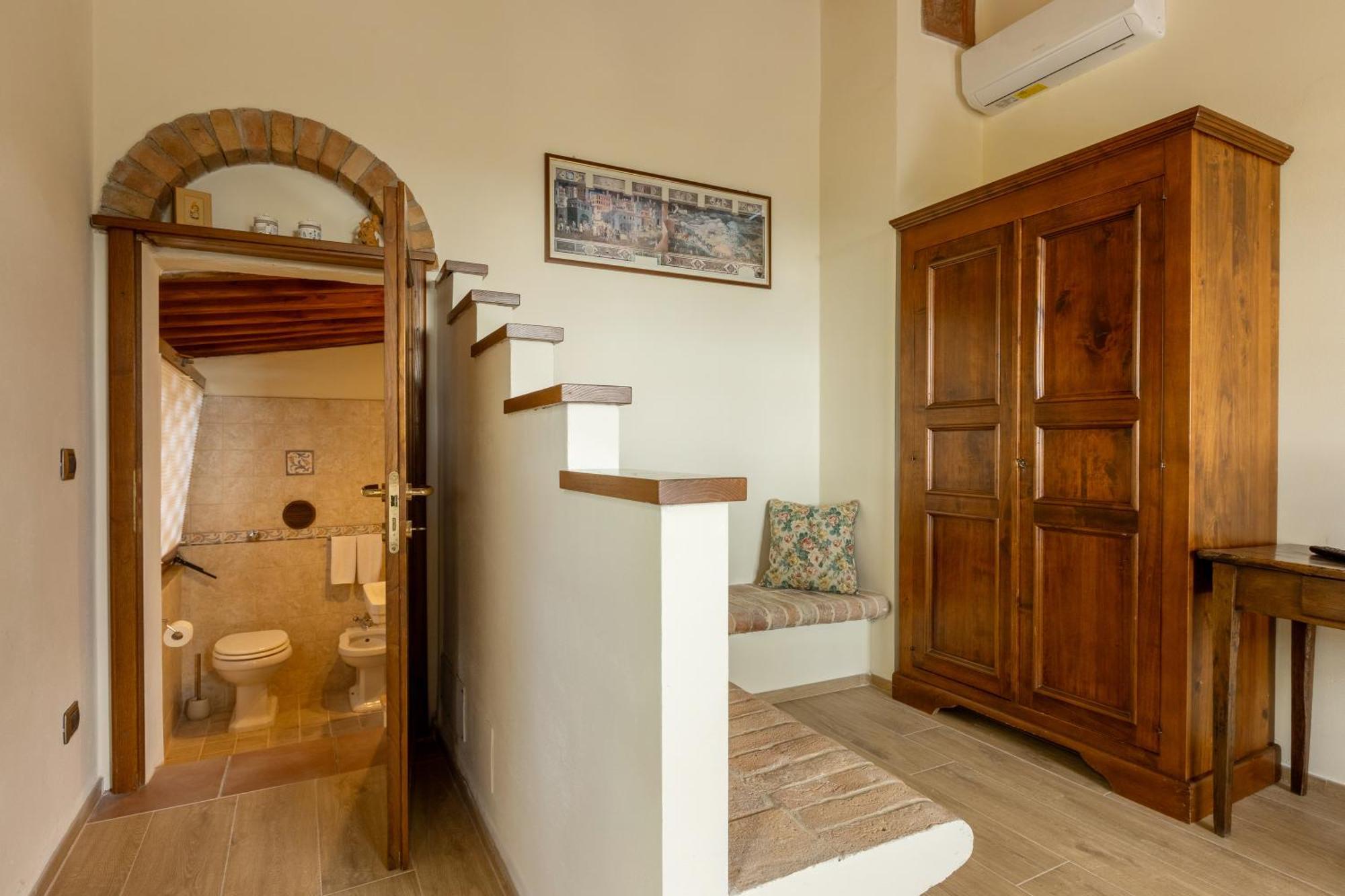 Asso Di Picche Apartment Siena Bagian luar foto