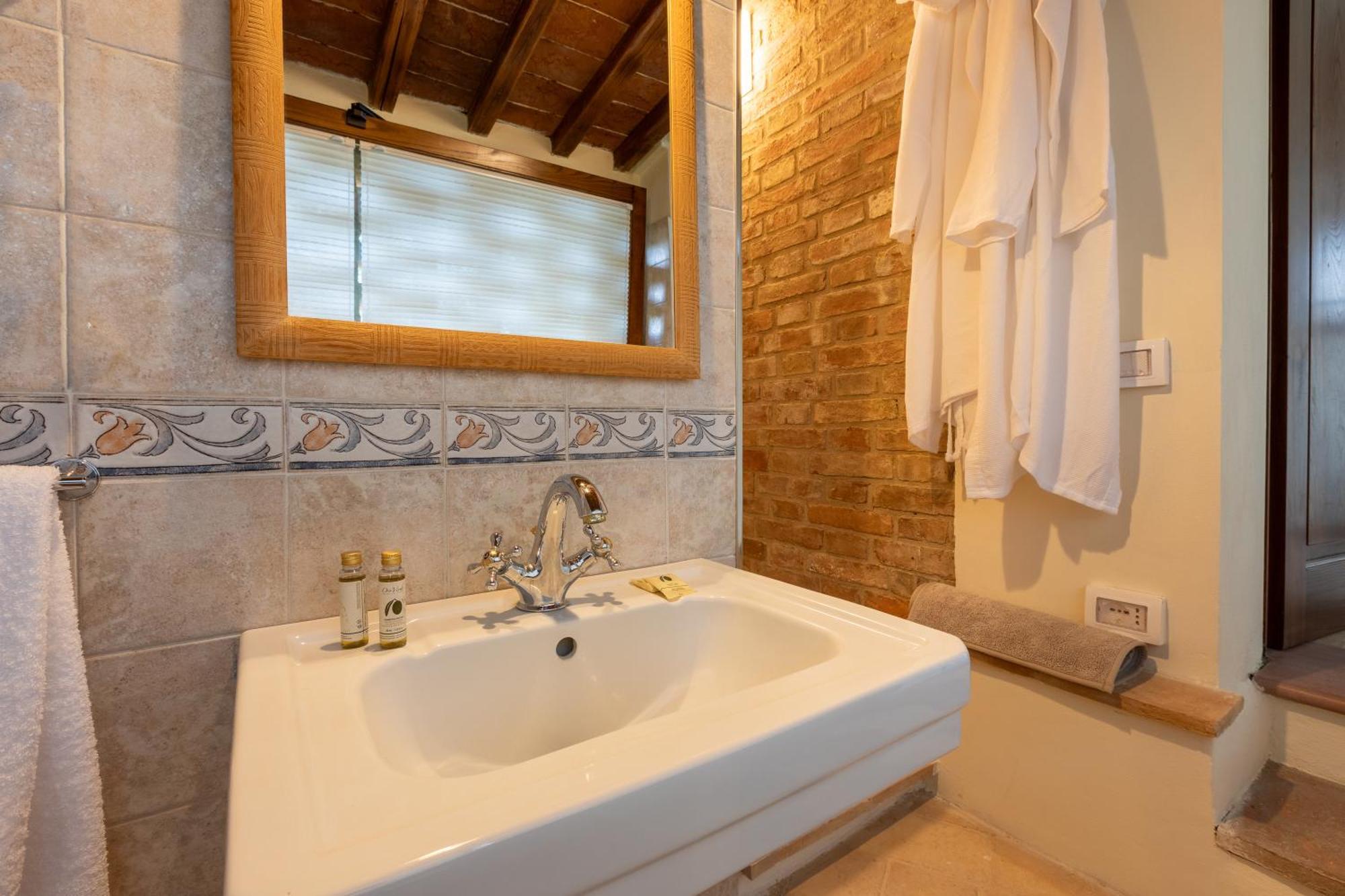 Asso Di Picche Apartment Siena Bagian luar foto